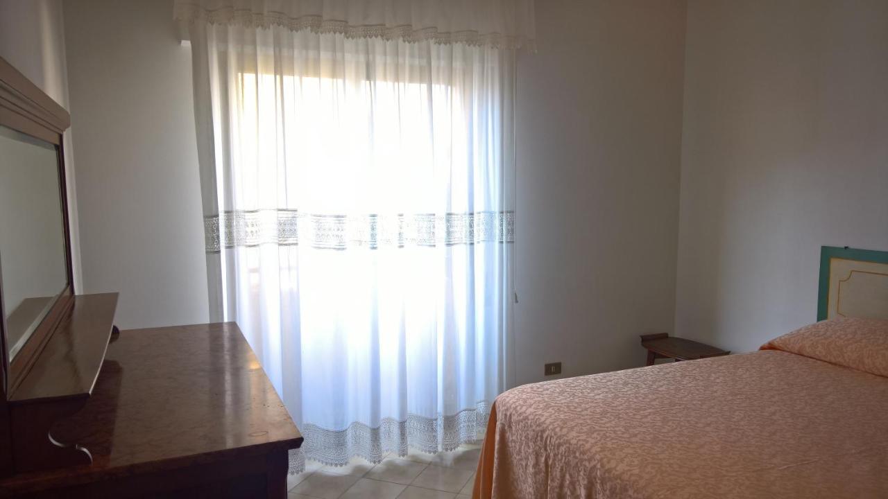 Suite Fronte Spiaggia - 50M Dalla Spiaggia Trapani Bagian luar foto